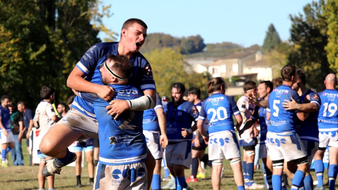 Remise symbolique des maillots des séniors de l’UA Cadillac Rugby : un pont entre générations
